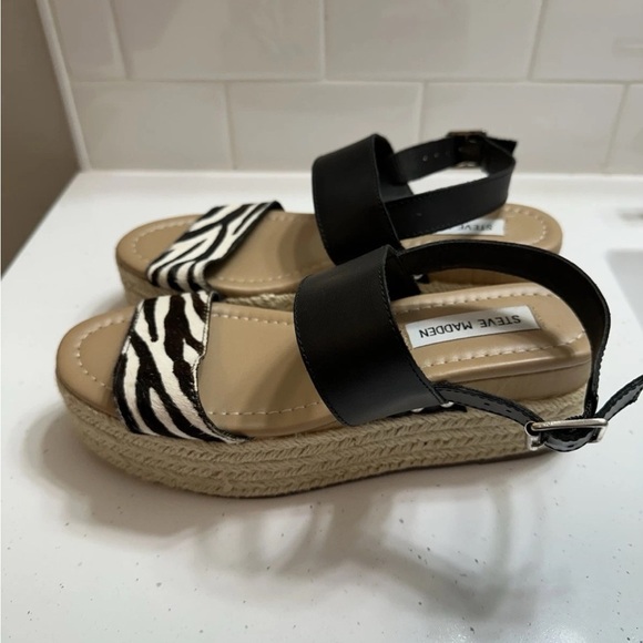 Steve Madden Women's Fifer Espadrille Wedge Sandals 7 Zebra Print Platform NWOT - Picture 3 of 9